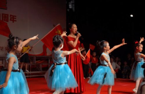 武陵區(qū)長庚街道先進典型表彰大會暨文藝匯演圓滿舉行