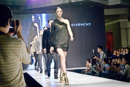 深圳舞臺搭建租賃服務，助力文藝演出精彩呈現(xiàn)